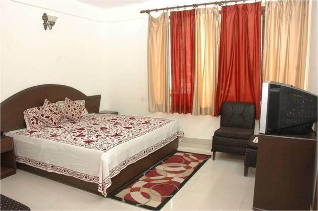 Hotel Surya Kiran Mussoorie Rum bild